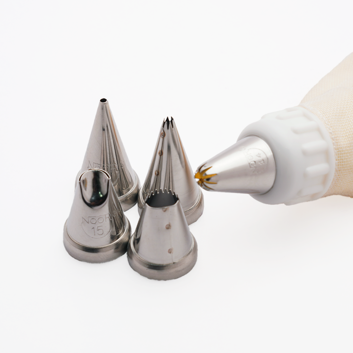 Piping Bag with Nozzle Set,1 Reusable Piping Bag with 5 Cake Icing Nozzle Set